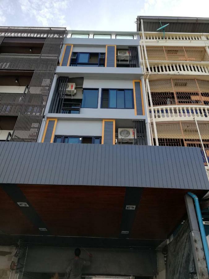 Icon Hostel Bangkok Ngoại thất bức ảnh